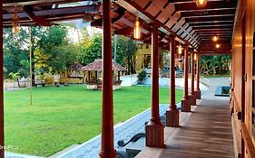 Sparrow Vale Resort