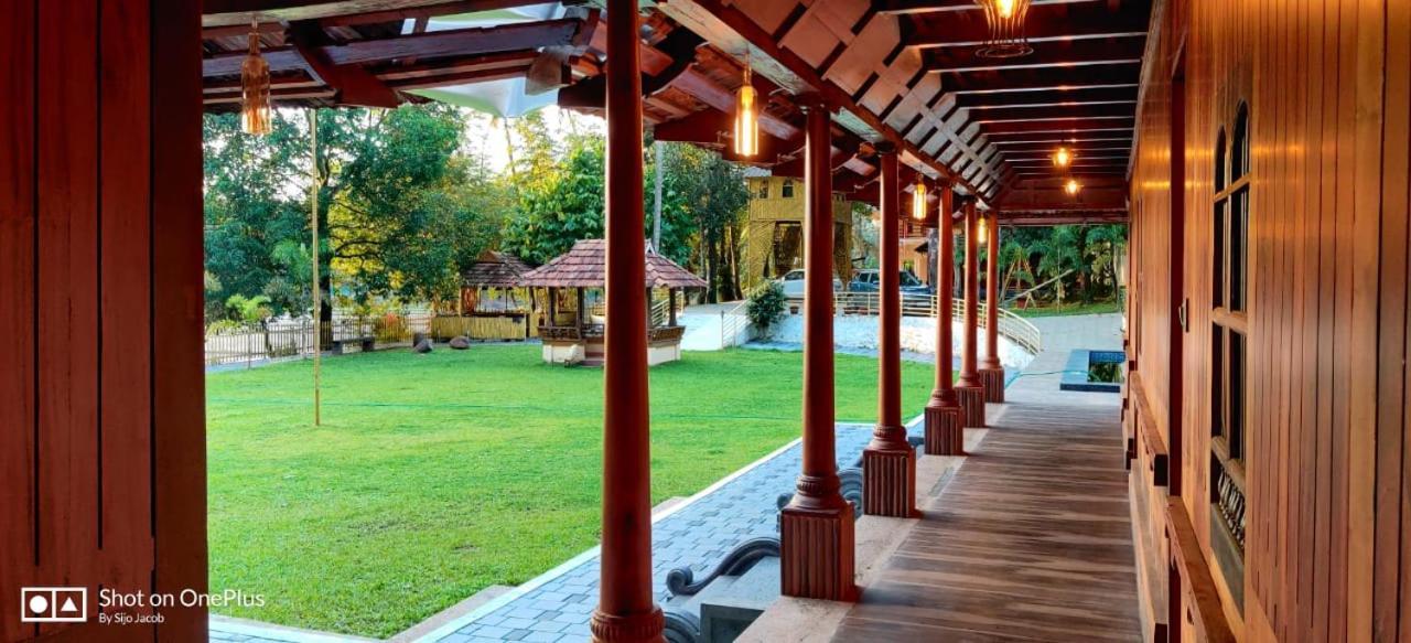 Sparrow Vale Resort Kotamangalam Exterior photo